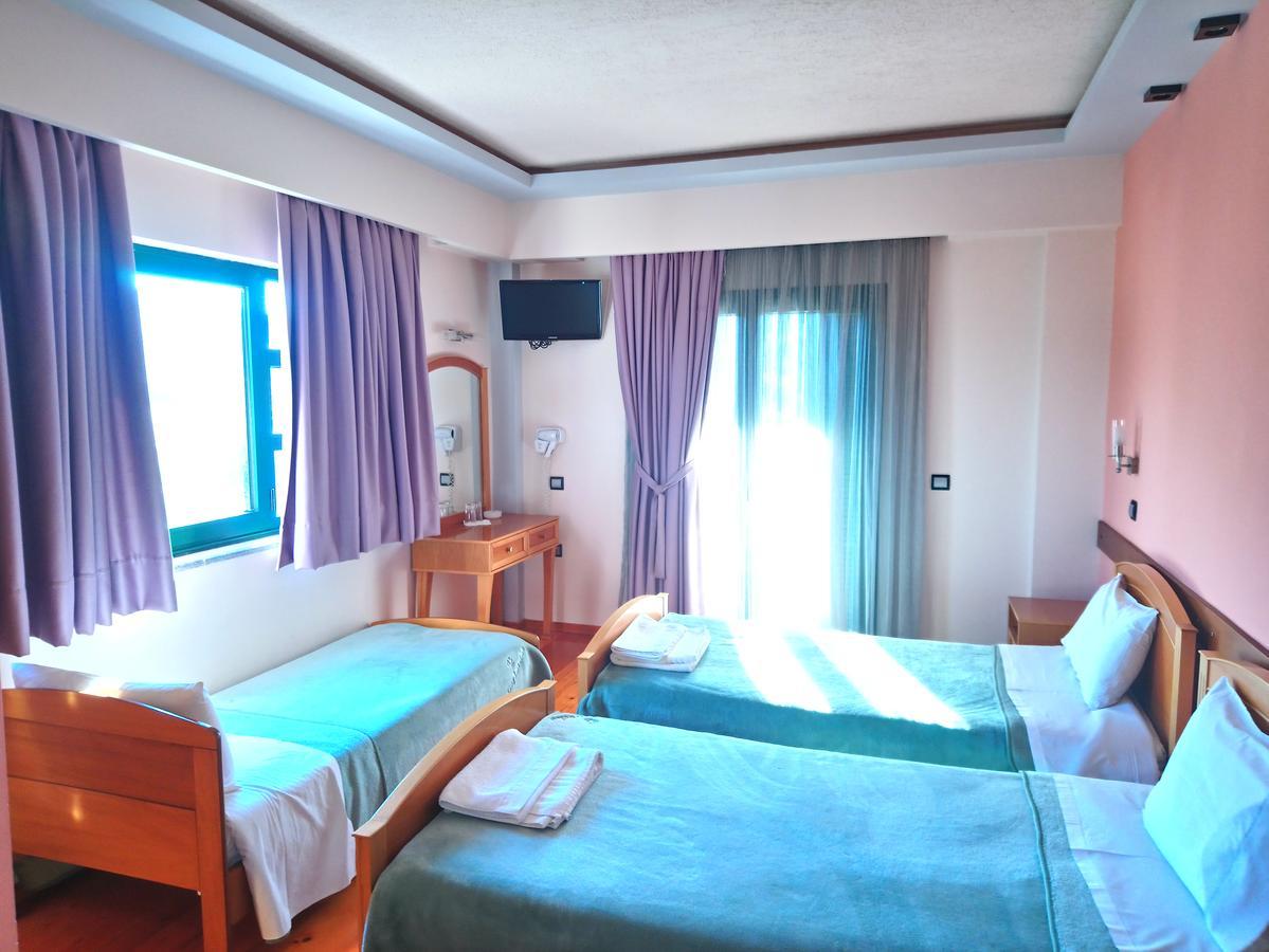 Elikonio Hotel Agia Anna  Luaran gambar